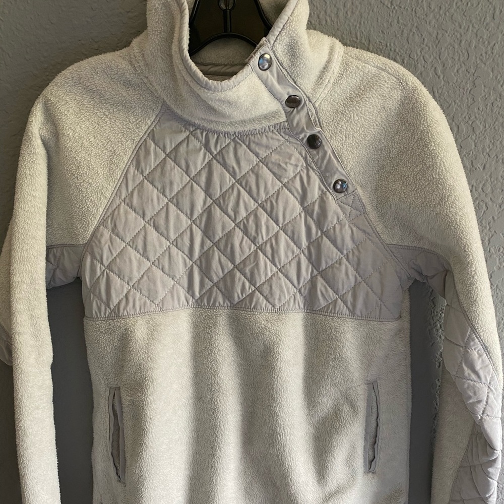Soft pull over sweatshirt snap up collar